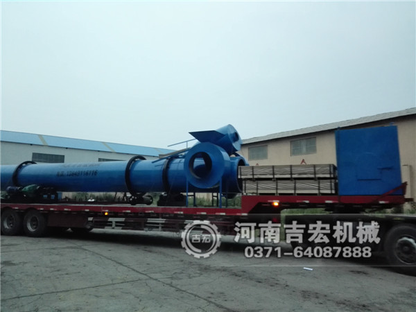 小型單筒沙子烘干機發(fā)貨現場